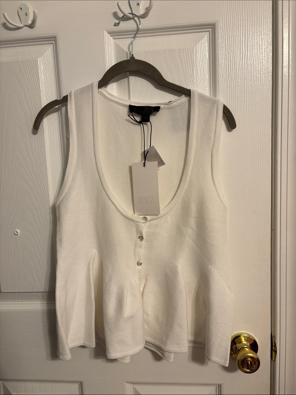 ZARA White Scoop-Neck Button Tank